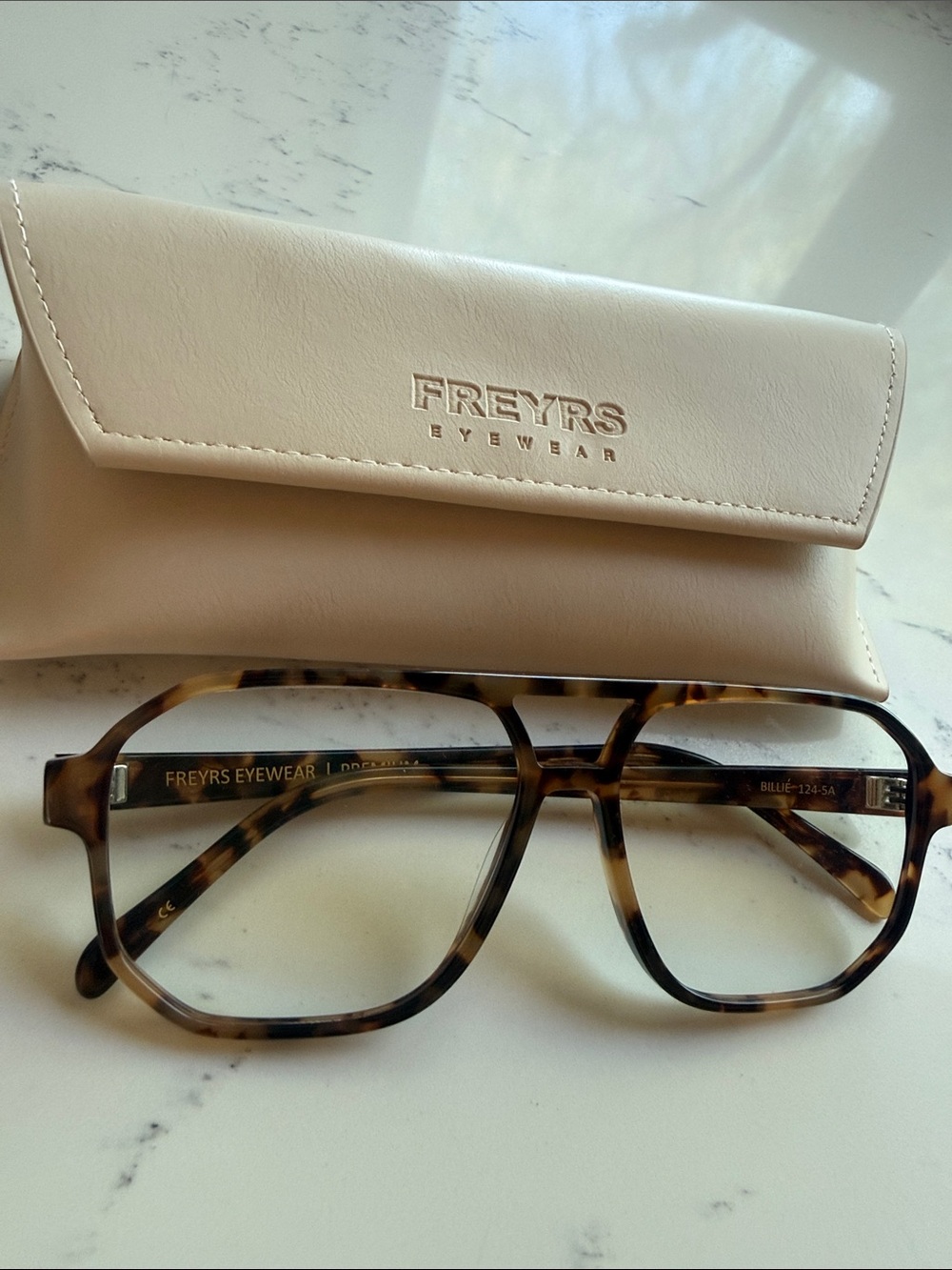 FREYRS Billie Glasses Honey Tortoise +1 readers Vintage Geometric Aviator Frame - Picture 2 of 8